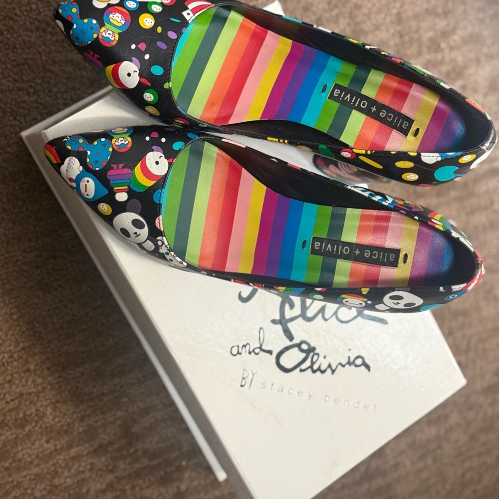 Alice + Olivia Black Script Logo